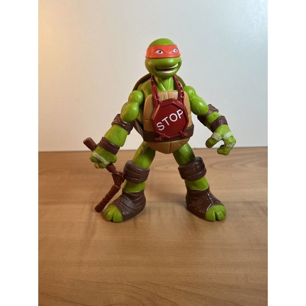 Michelangelo TMNT  Viacom Toy Figure